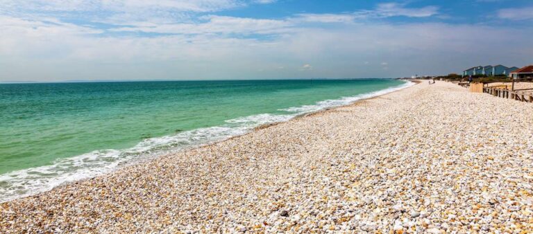 Scenic view of Bracklesham Bay, showcasing the natural beauty and activities available. Ideal for discovering things to do in Bracklesham Bay, such as beach walks, water sports, and relaxation by the sea